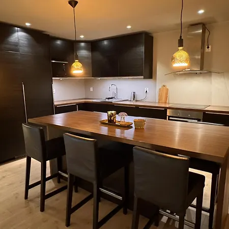 Breivang Large 3-bedroom Appartement *