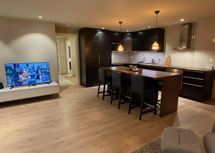 Breivang Large 3-bedroom Apartamento Tromsø