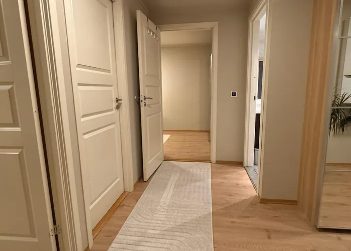 Breivang Large 3-bedroom *